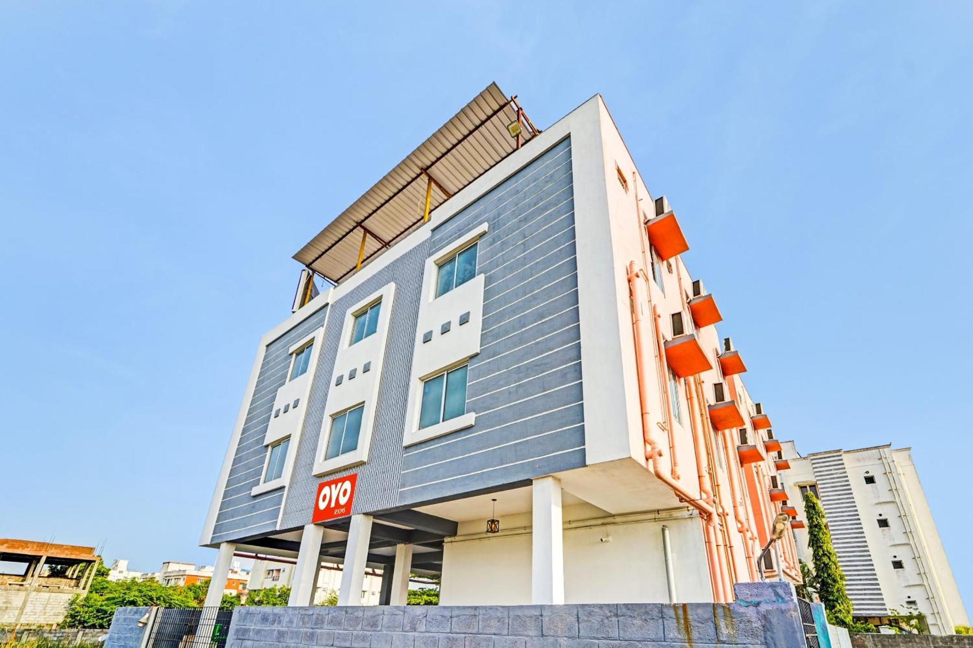 Hotel O Karapakkam, Chennai Exteriör bild