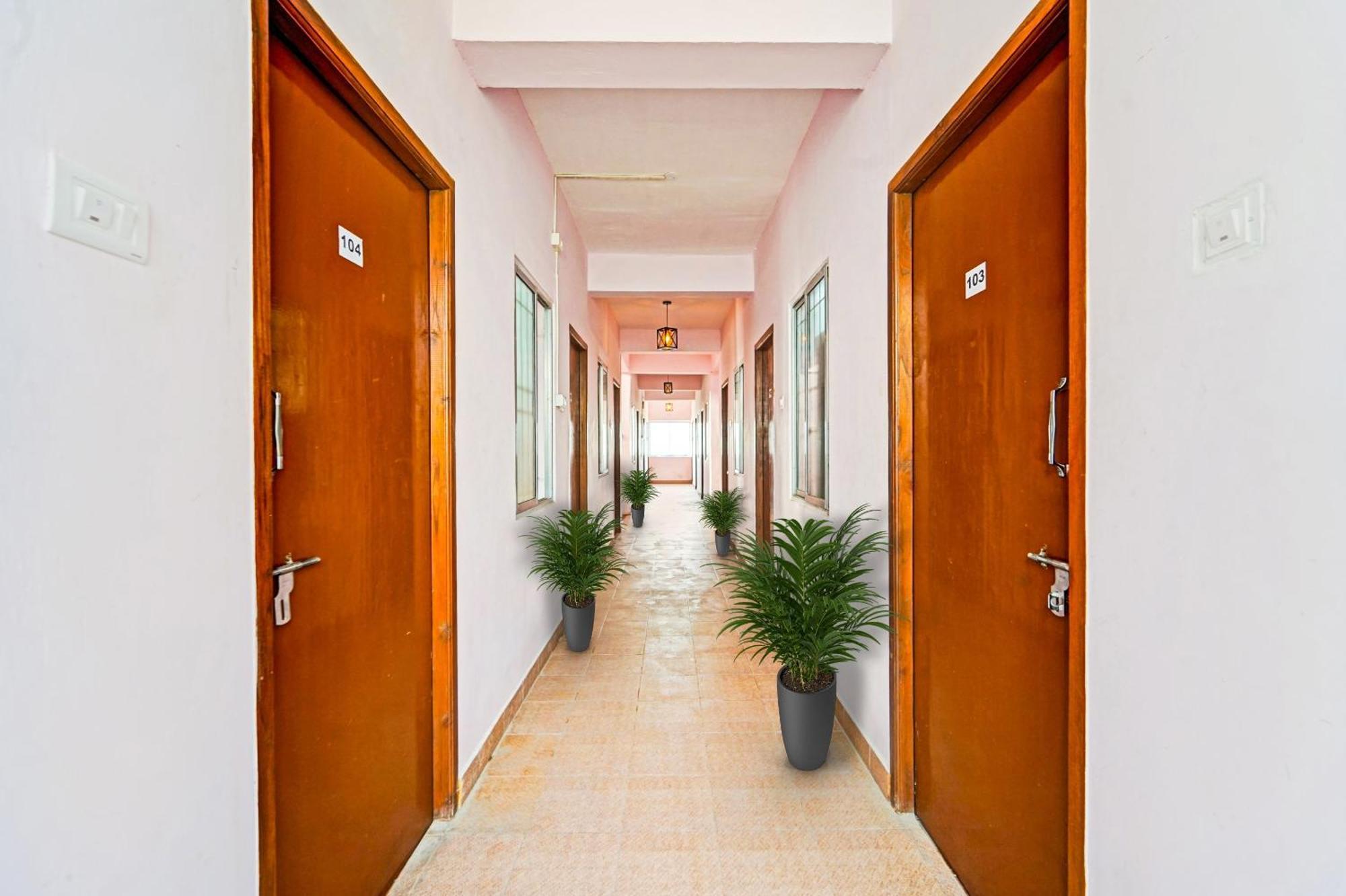 Hotel O Karapakkam, Chennai Exteriör bild